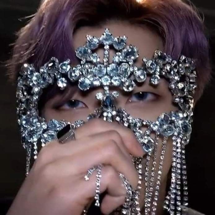 AFJOONIEE's tweet image. Namjoon&apos;s dragon eyes