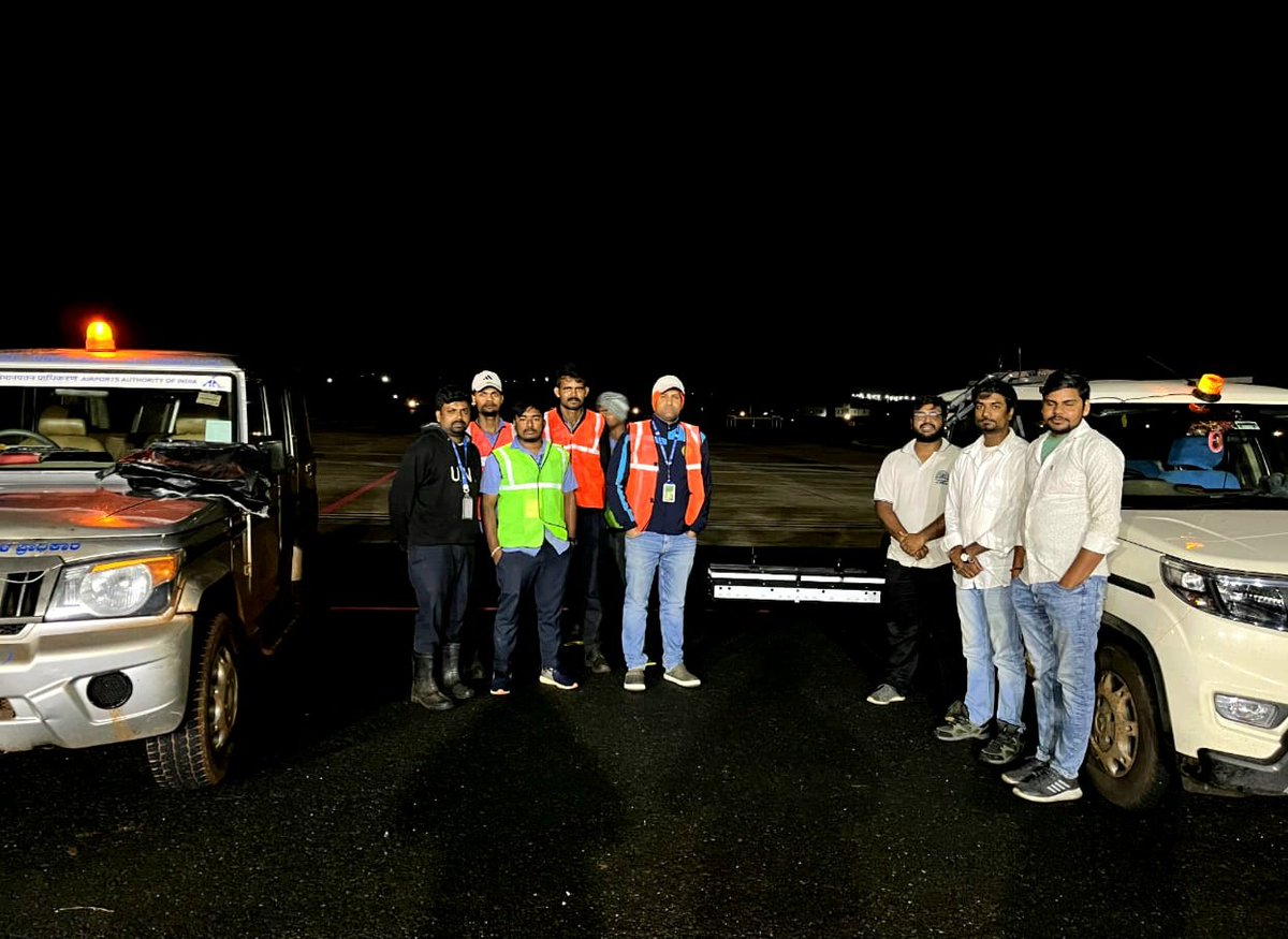 ಹುಬ್ಬಳ್ಳಿ ವಿಮಾನನಿಲ್ದಾಣ: Hubballi Airport (@aaihbxairport) on Twitter photo Ensuring Safe Skies at Hubli Airport!
To guarantee the smooth operation of aircraft,even in low visibility, we've conducted a crucial Photometric test of AGL which ensures that our AGL providing clear guidance to pilots during landing and takeoff
<a href="/AAI_Official/">Airports Authority of India</a> <a href="/AAIRHQSR/">Regional Executive Director AAI Southern Region</a> <a href="/aairedsr/">RED SR</a> Ensuring Safe Skies at Hubli Airport!
To guarantee the smooth operation of aircraft,even in low visibility, we've conducted a crucial Photometric test of AGL which ensures that our AGL providing clear guidance to pilots during landing and takeoff
<a href="/AAI_Official/">Airports Authority of India</a> <a href="/AAIRHQSR/">Regional Executive Director AAI Southern Region</a> <a href="/aairedsr/">RED SR</a>