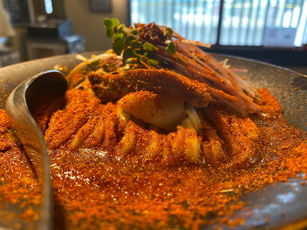 improvramen's tweet image. 7/25(金)
特濃好きにはたまらない仕上がりとなっております🦾画像は火の鳥
18:00〜21:00Lo
待たずに確実に食べたい方は17:45までにDM予約お願いします🍜