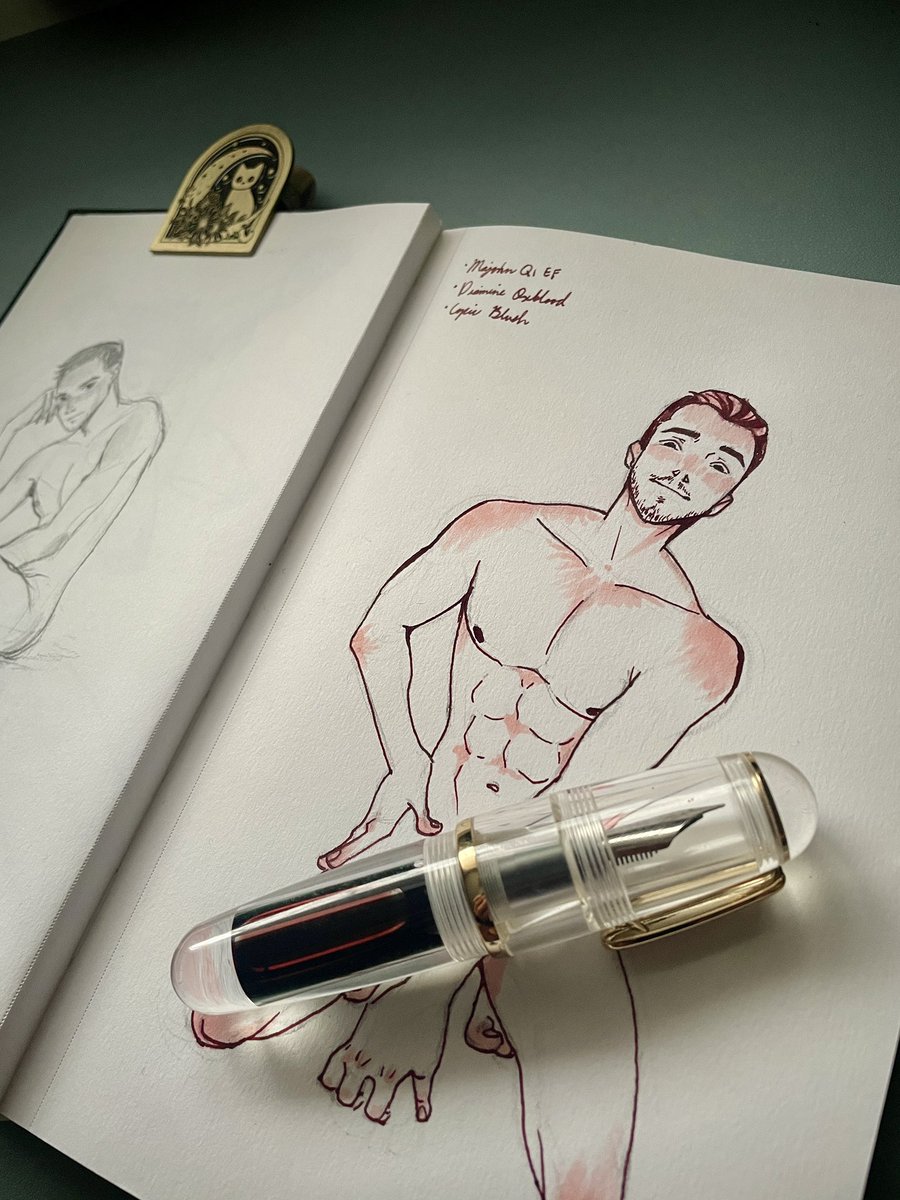ArtofAlwic_'s tweet image. Trying out this chode of a pen and it writes/draws surprisingly well, I love it😂🥰