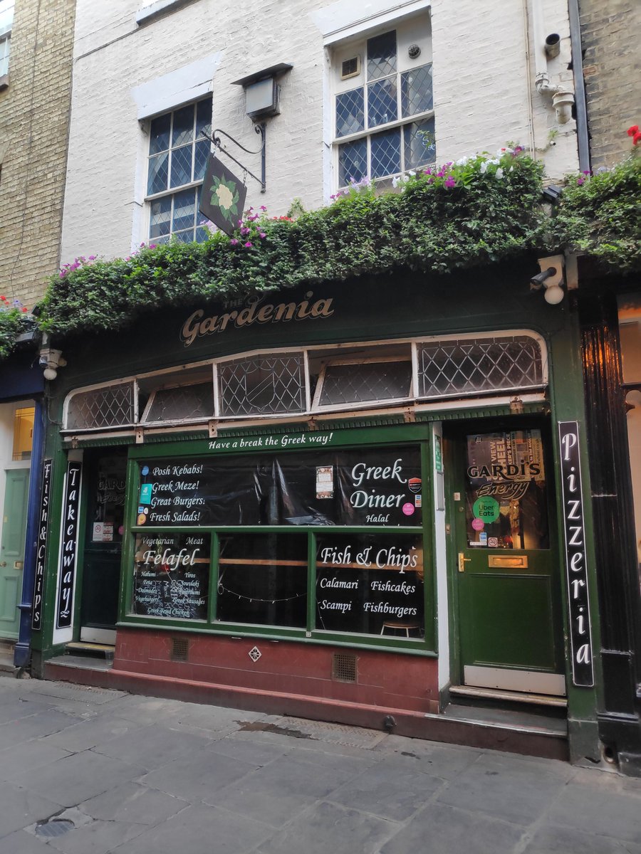 barry_wizard's tweet image. #ShopFrontFriday
Cambridge
