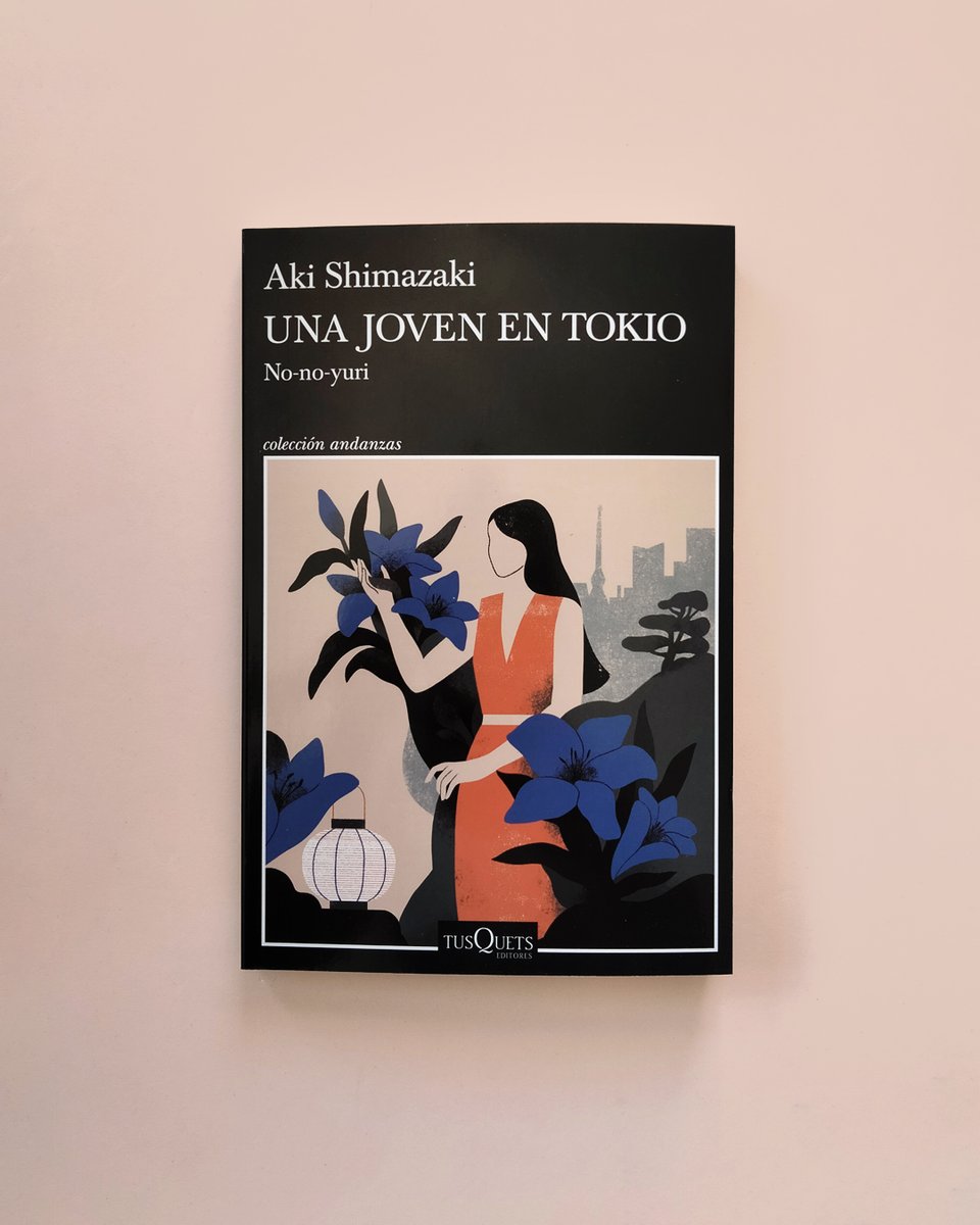 TusquetsEditor's tweet image. La revista Esquire nos comparte sus lecturas veraniegas y entre ellas figura «Una joven en Tokio» de Aki Shimazaki, una obra breve, fina y delicada. f.mtr.cool/rnyecrdskj
@EsquireEs #LibrosRecomendados #Verano
