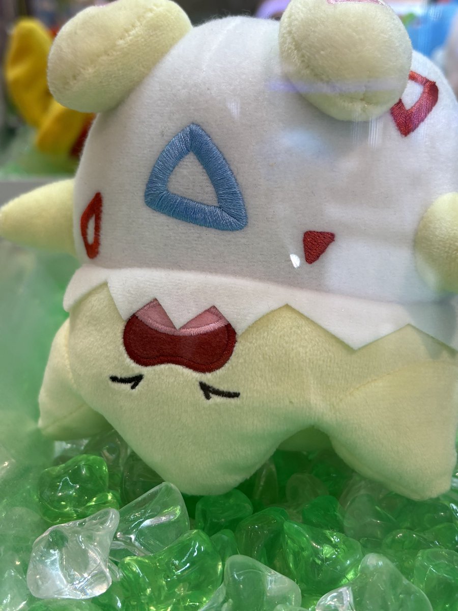 TMARCH_____'s tweet image. トイザらスで駄々こねてるガキ