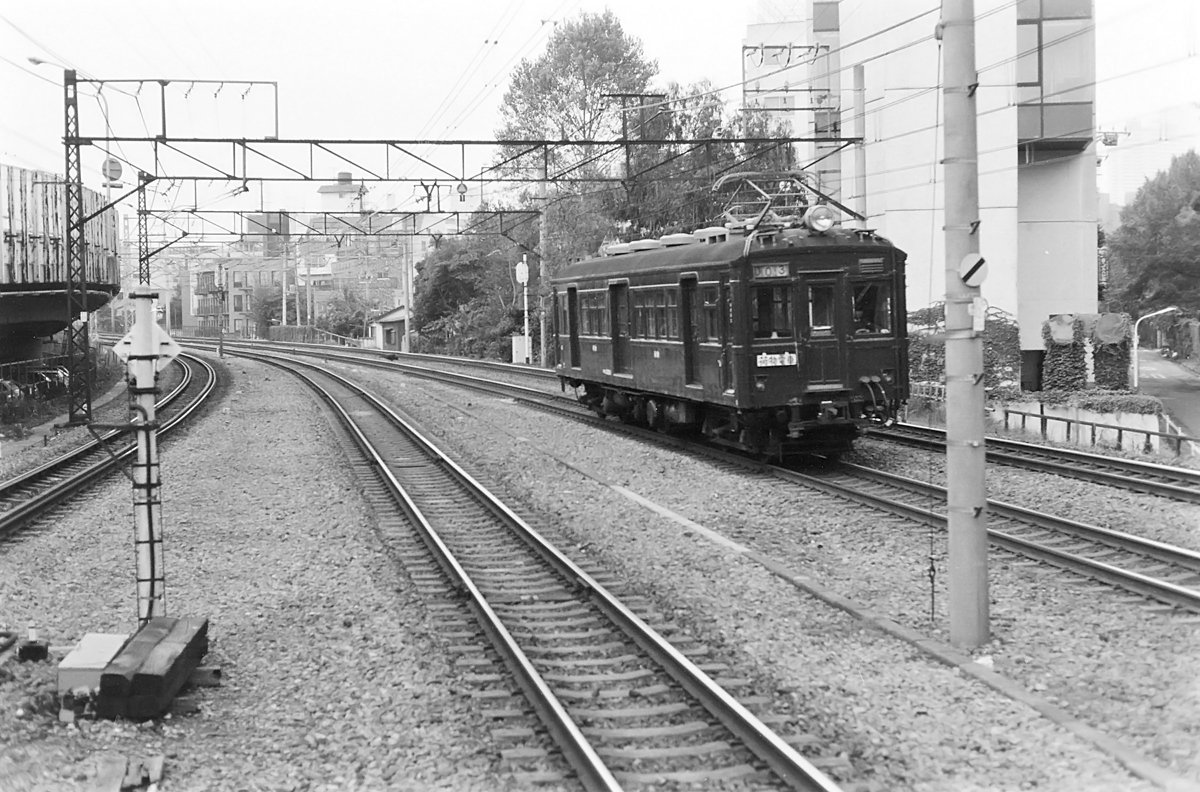 SL664126155's tweet image. #お客様を乗せない鉄道車両たち
常に忙しい国電区間だが、荷電が現れる時は少しのんびりした時間が流れる。