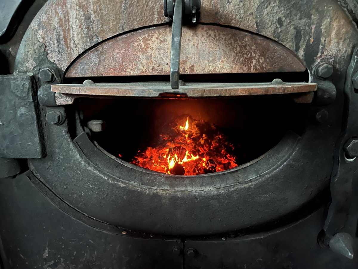 bbchw's tweet image. Flying Scotsman is all set to spend Friday on the Severn Valley Railway between Kidderminster and Bridgnorth. The locomotive, which was being prepared this morning at Bewdley, is on the line to mark the full reopening after a landslip in January.
bbc.in/41e5KeT
