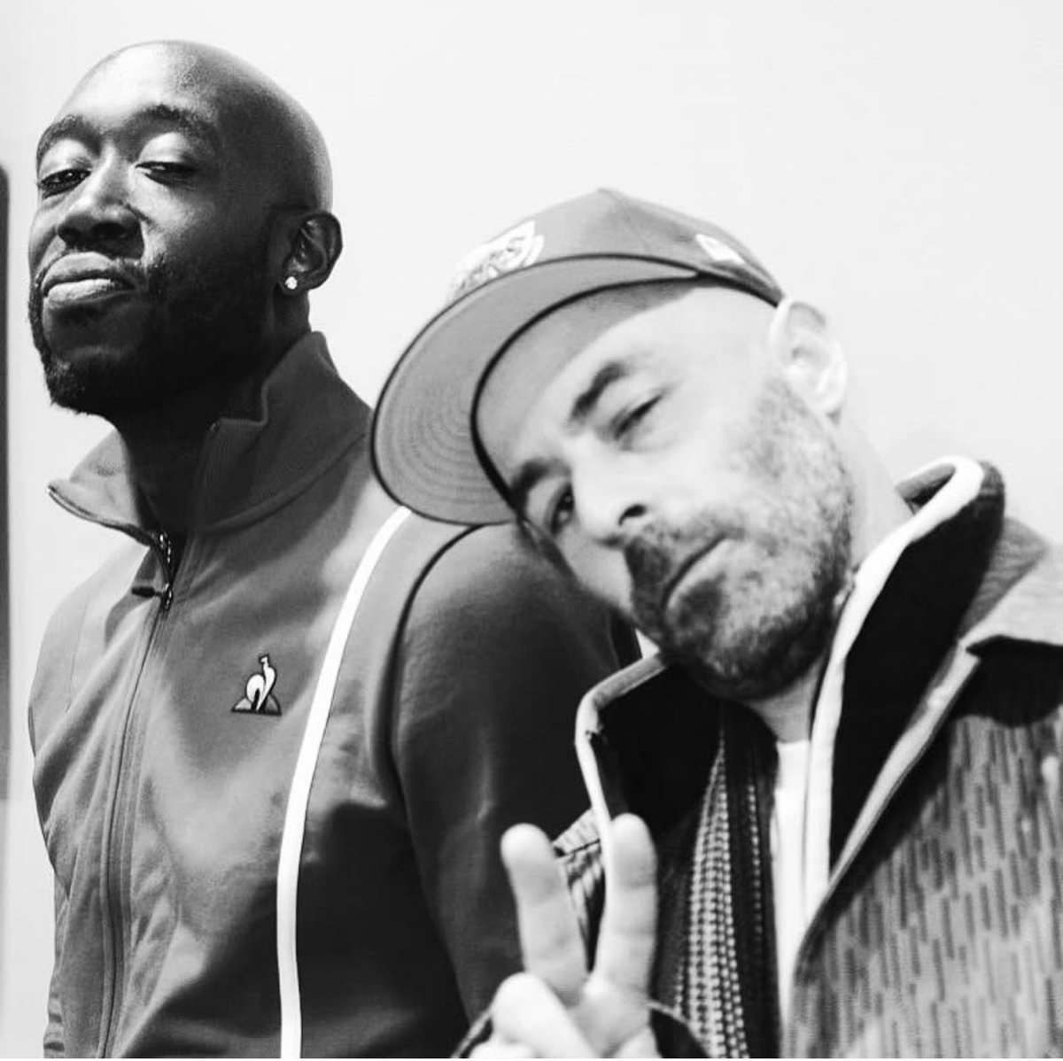 FreddieGibbs's tweet image. Deuces ✌🏿#Alfredo2