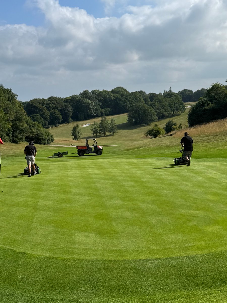 The countdown is ON! Preparations for the Club Championship have been in full swing all week from our green keeping team as you can see. We can't wait for the weekend ahead #ClubChampionship