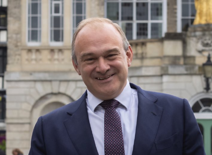 I’m looking to see how many people think Ed Davey should be stripped of his knighthood 

Please like and repost