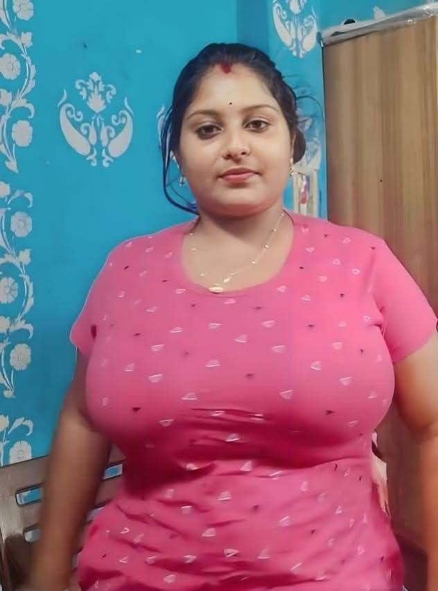 सुहागरात पर पति अच्छे से घपा घप नहीं कर पाया, 
सुबह सांस ने बहू से पूछा:-बहुत सुहागरात कैसी रह रही 
बहू:-उदासी से, माँ जी क्या बताऊ,गृह प्रवेश दो बार 
हुआ, पर ग्रह शांति नहीं हो पाई..!!!