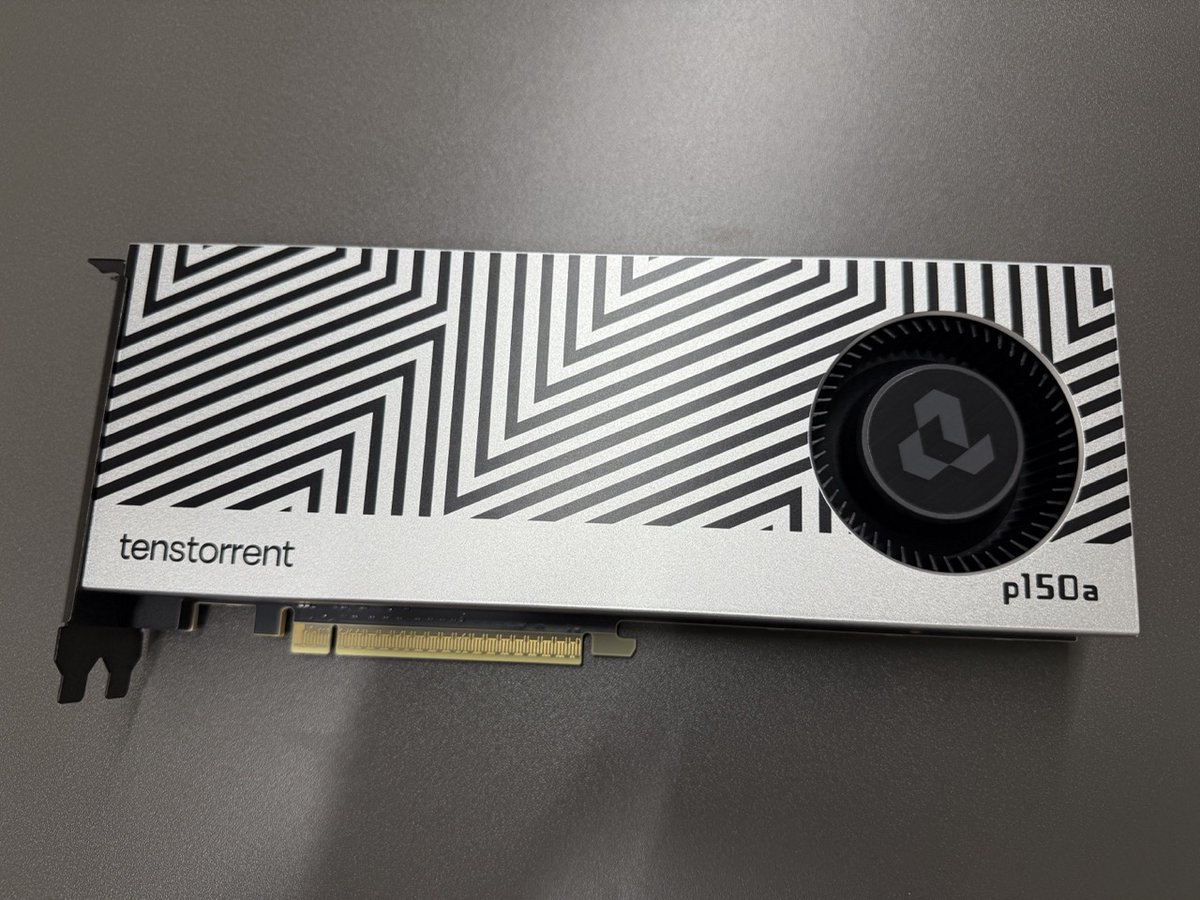Tenstorrent Blackhole p150aが届いた！早くセットアップして実験したい