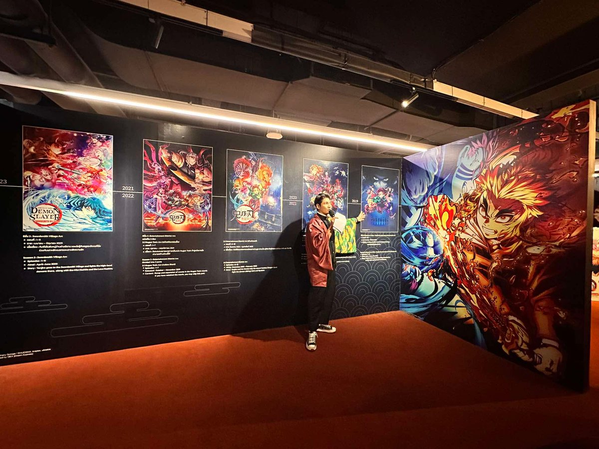 AniEx_event's tweet image. เตรียมตัวให้พร้อม! เหล่านักล่าอสูรทุกคน 🗡️
“DEMON SLAYER Pop-Up Store in Thailand” เปิดแล้ววันนี้ที่ MBK Center ชั้น 4 โซน A! เข้างาน ฟรี!
✨ สาวกดาบพิฆาตอสูรห้ามพลาด!
บรรยากาศภายใน Pop-Up Store จัดเต็มเหมือนหลุดเข้าไปในโลกของทันจิโร่…