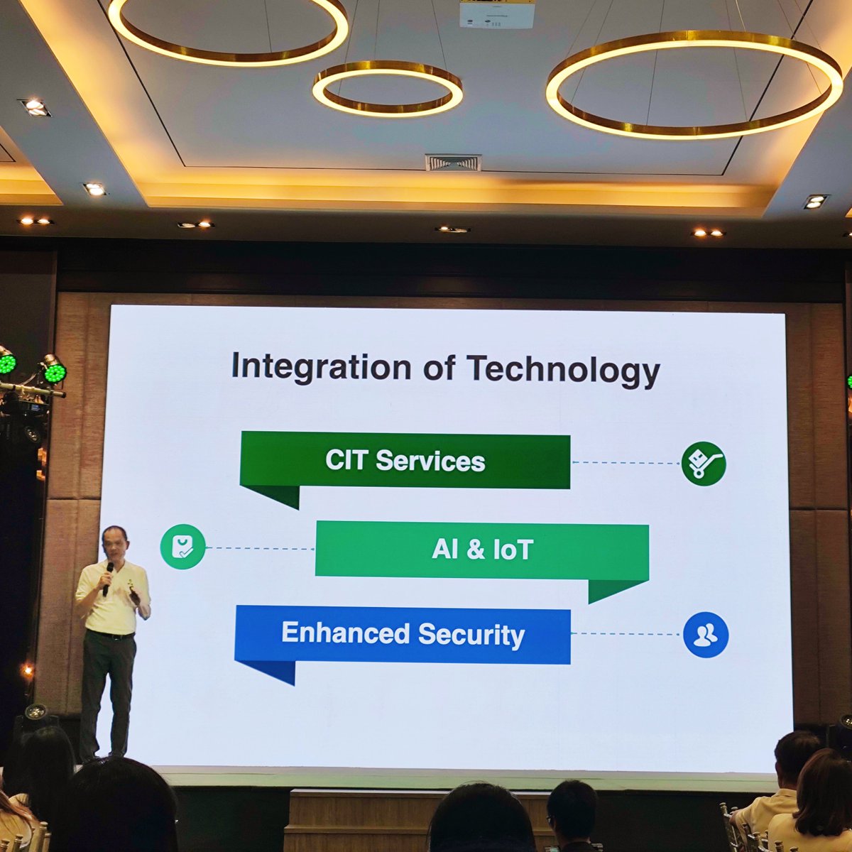 Guardforceai's tweet photo. 🎙️ "Beyond Cash" means more than transporting currency.
As GFCS Managing Director Kelvin Chu shares, it's a technology-driven ecosystem securing valuables, integrating AI & IoT, and enhancing risk management and sustainability.
#GFAI $GFAI #GFCS #BeyondCash #Leadership #LegacyAndFuture