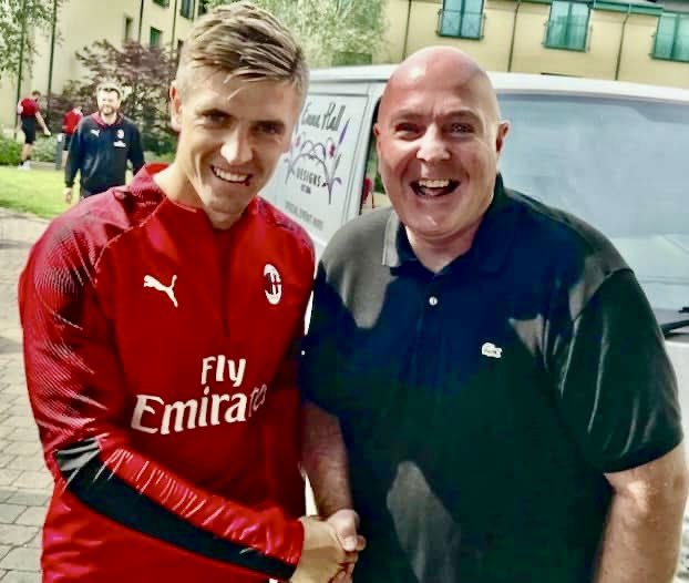 dougbagleyfdl's tweet image. 6 years ago. Milan played Manchester United in Cardiff with a massive attendance of 65,892. I had to go to the Milan Hotel to pick up my complimentary ticket. I saw the great Paolo Maldini and Champions League Cup Final scorer Daniele Massaro. I also saw Krzysztof Piątek of Milan