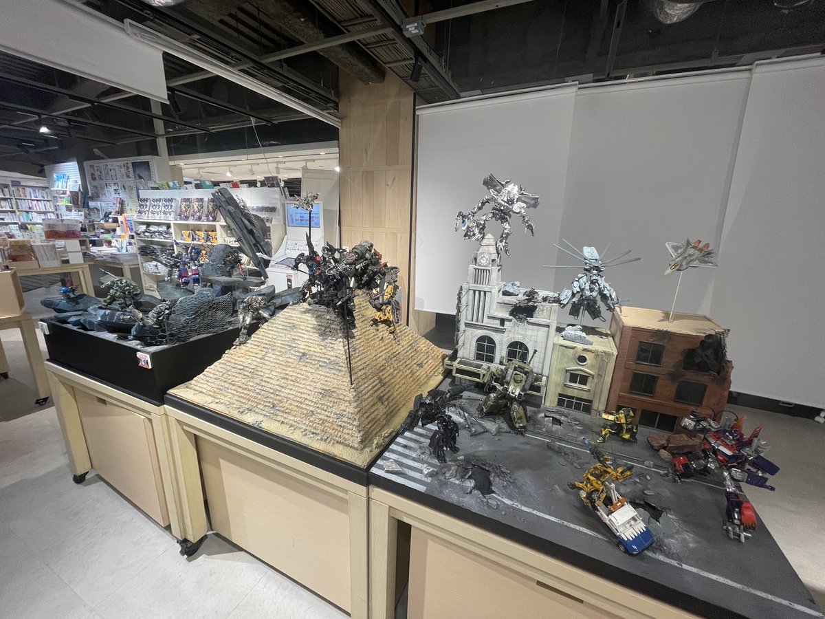 transformersmjp's tweet image. /
ついに本日✨
POP UP イベント「TRANSFORMERS MEET JAPAN」
東京会場HMV&BOOKS SHIBUYAオープン!!
\
お待たせしました!本日ついに東京会場OPEN!📣
POPUPイベント「TRANSFORMERS MEET JAPAN」が、本日よりついに東京会場でスタートします!…