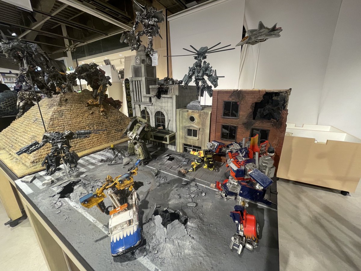 transformersmjp's tweet image. /
ついに本日✨
POP UP イベント「TRANSFORMERS MEET JAPAN」
東京会場HMV&BOOKS SHIBUYAオープン!!
\
お待たせしました!本日ついに東京会場OPEN!📣
POPUPイベント「TRANSFORMERS MEET JAPAN」が、本日よりついに東京会場でスタートします!…