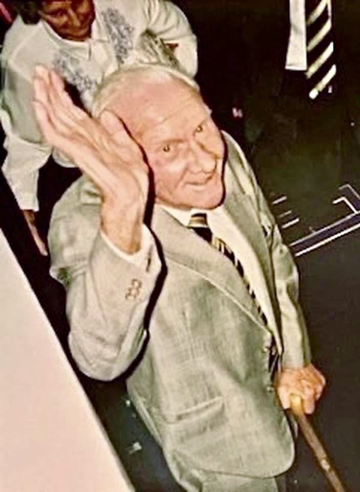 dougbagleyfdl's tweet image. The original full photo. 23 years ago I took this beautiful photo of Mr Tottenham Hotspur. On 8 August 2000. 35,877 of us filled White Hart Lane for the second Testimonial for 'Sir' Bill Nicholson. Behind Bill is his wife. Spurs beat Fiorentina 3 0. A great night for a great man.