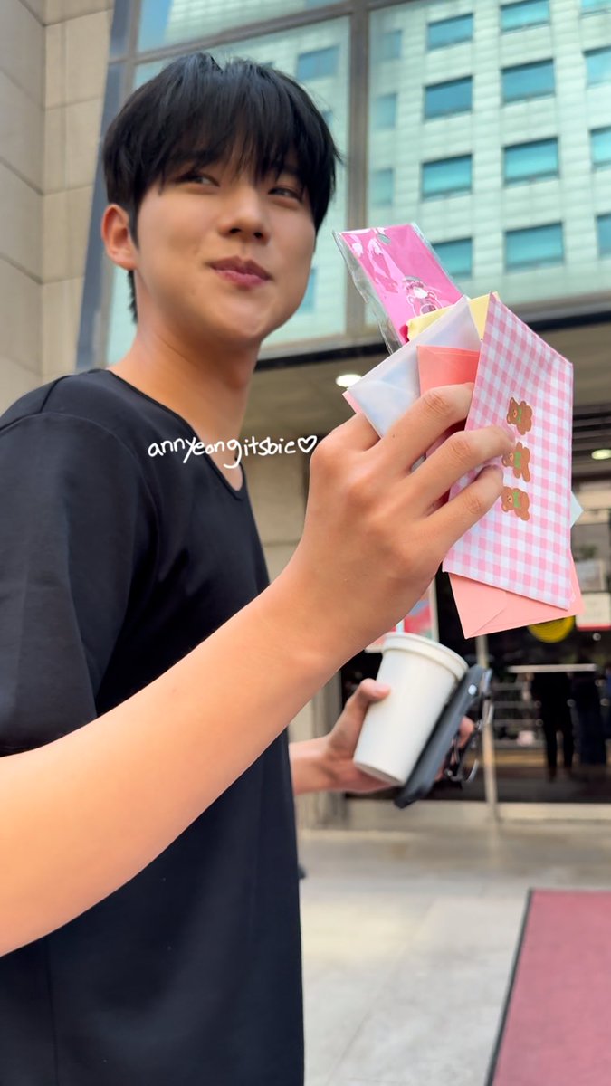 annyeongitsbie tweet picture