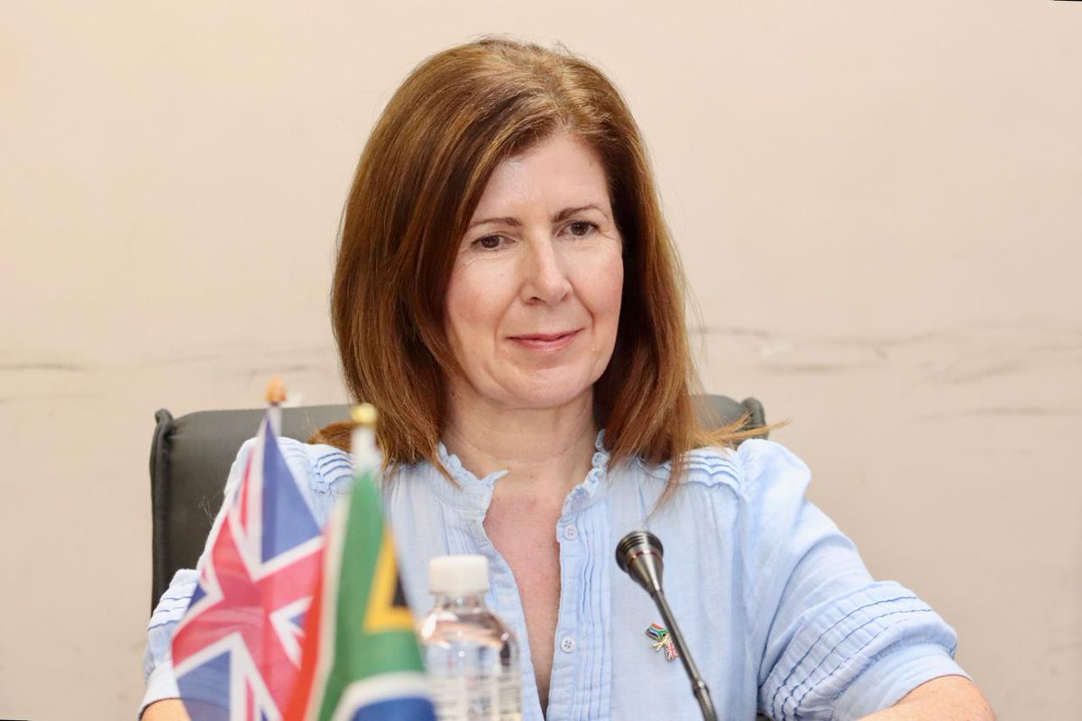 DWYPD_ZA's tweet image. Yesterday, Minister @s_chikunga met with UK Minister Hon. Baroness Chapman during the UK–South Africa Joint Ministerial Visit.
They visited GRIP - GBV Intervention Project, a GBVF Response Fund beneficiary, and Mbombela SAPS to engage on services supporting GBV survivors.