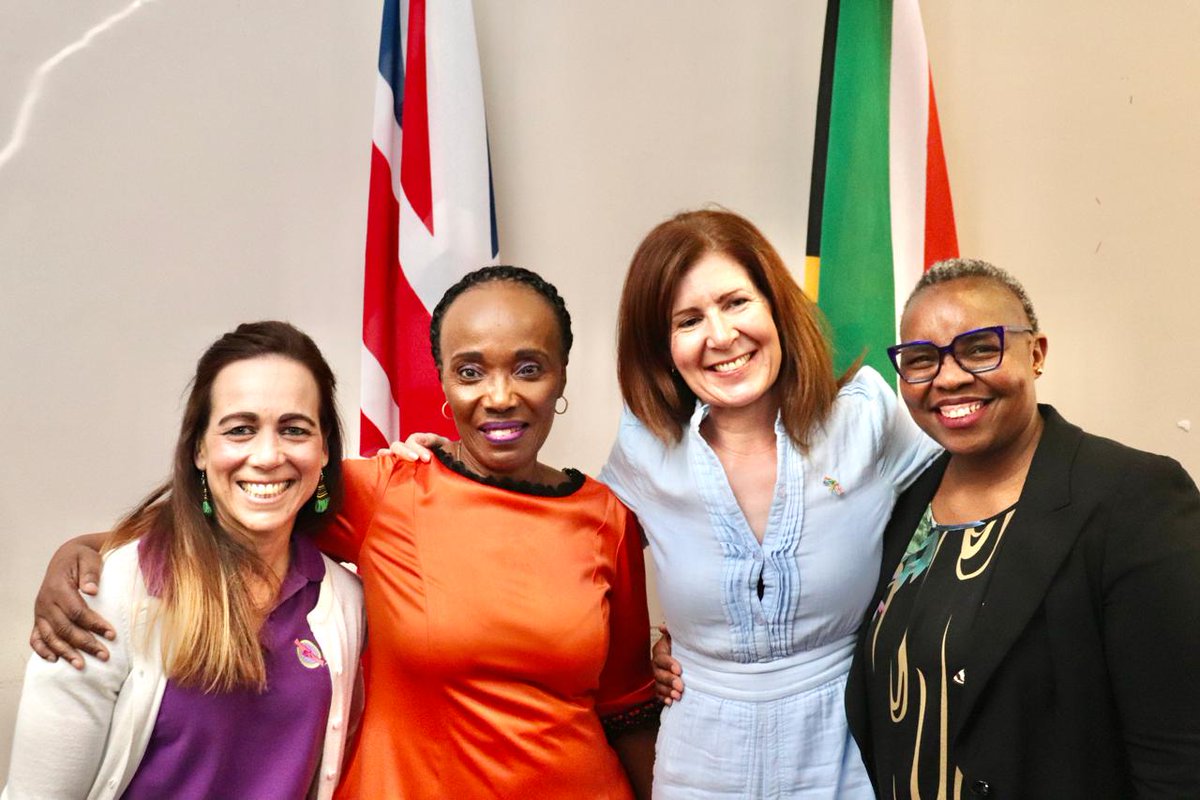 DWYPD_ZA's tweet image. Yesterday, Minister @s_chikunga met with UK Minister Hon. Baroness Chapman during the UK–South Africa Joint Ministerial Visit.
They visited GRIP - GBV Intervention Project, a GBVF Response Fund beneficiary, and Mbombela SAPS to engage on services supporting GBV survivors.