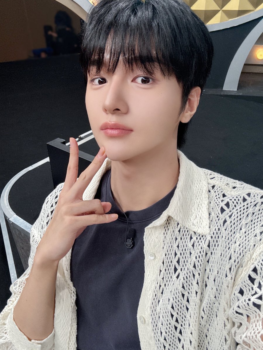 DRIPPIN's tweet image. [📺] #DRP_ON

잠시 후 6:05 PM MBC #복면가왕
#차준호 가 출연합니다.

#DRIPPIN #드리핀
#CHAJUNHO