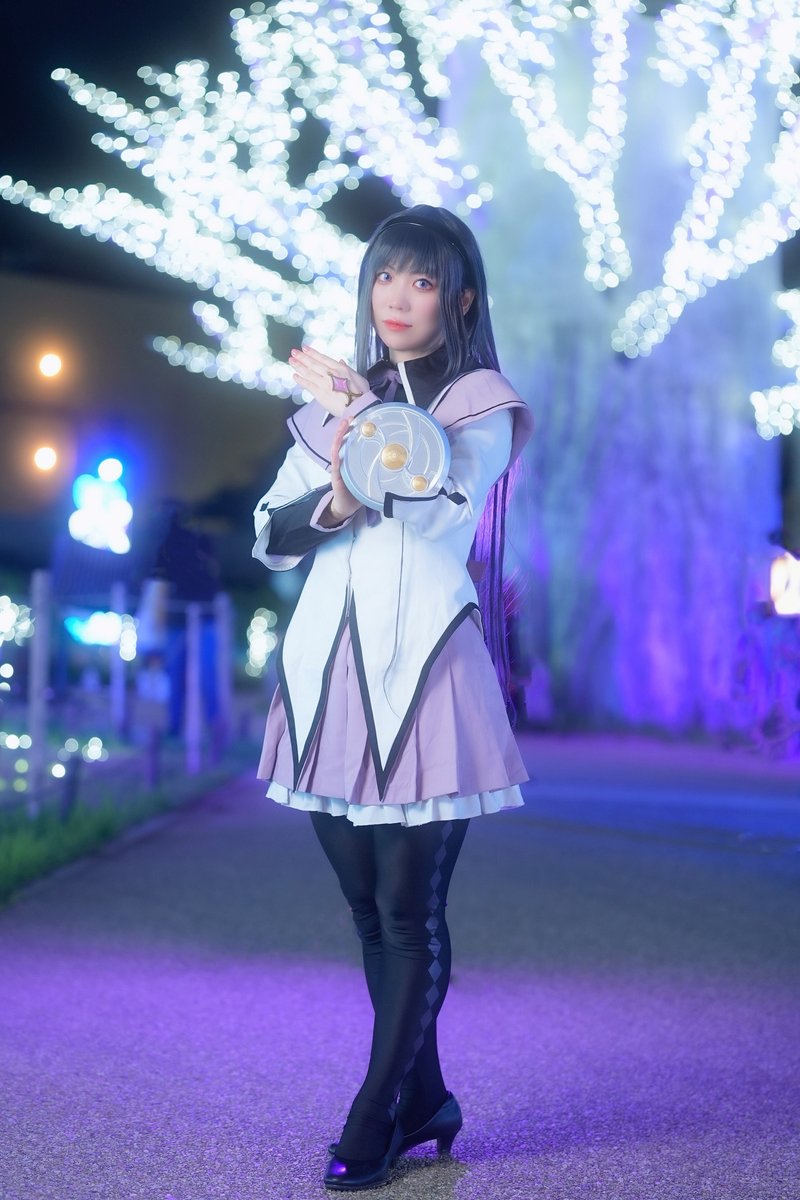 【コスプレ】
魔法少女まどか☆マギカ
暁美ほむら（魔法少女ver）
📸なん様（<a href="/nan_nan_244/">なん</a>）

暑い中での撮影、ありがとうございました！
#コスプレ #まどマギ #ほむほむ #そーコス #ラグコス