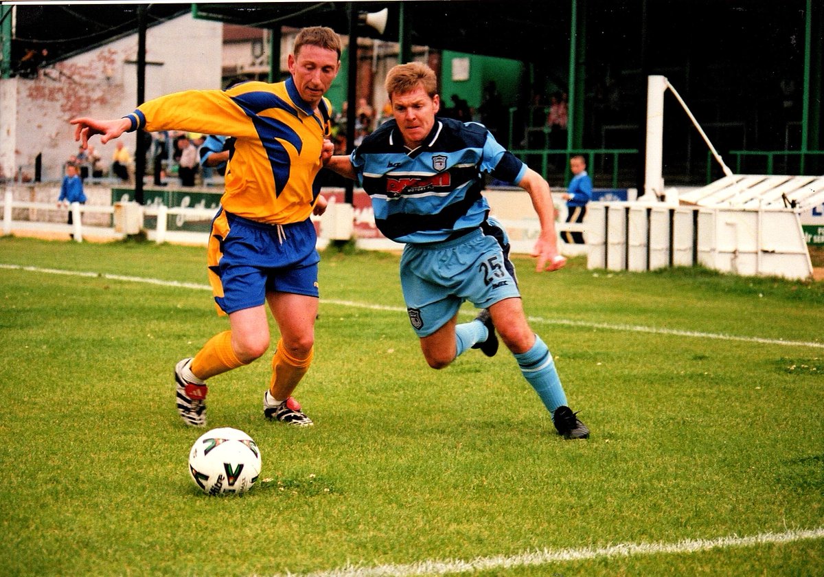 onthisGTFCday's tweet image. 25th July 2000 - Kingsley Black scores twice as Grimsby Town beat @FinnHarpsFC 2-0 at the Brandywell in Northern Ireland #GTFC Coyne (Croudson), McDermott, Gallimore (Chapman), Livingstone, Groves, Butterfield (Bloomer), Pouton, Coldicott, Buckley (Smith), Black (Allen), Clare