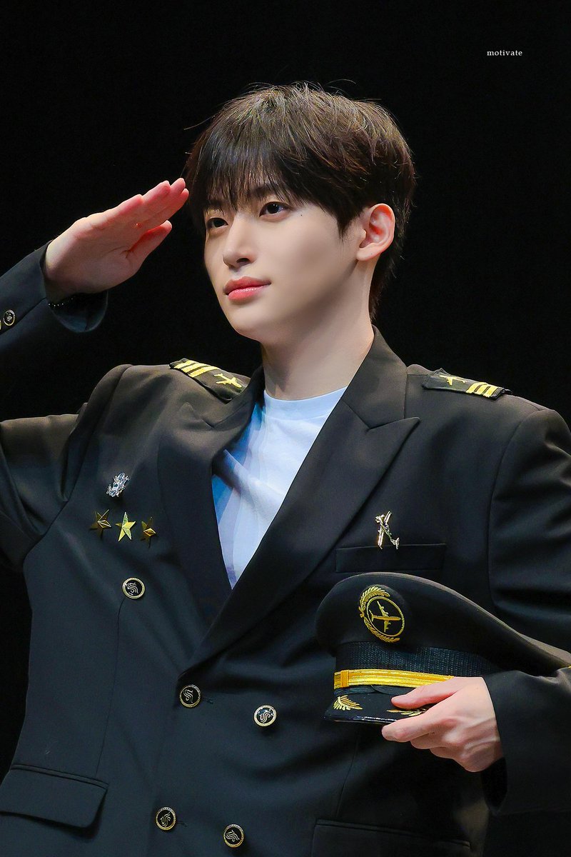 jun9mok00's tweet image. 250720 ν€μλμ #cravity #ν¬λλΉν° #μ λͺ¨ #ꡬμ λͺ¨ #JUNGMO