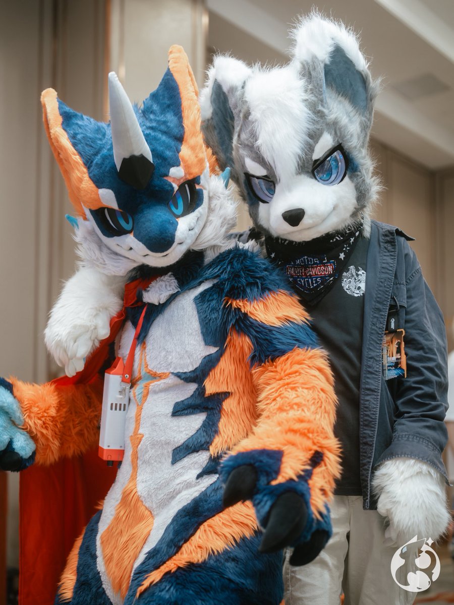 UncleFlameEX's tweet image. #furry #fursuit #FursuitFriday #兽装