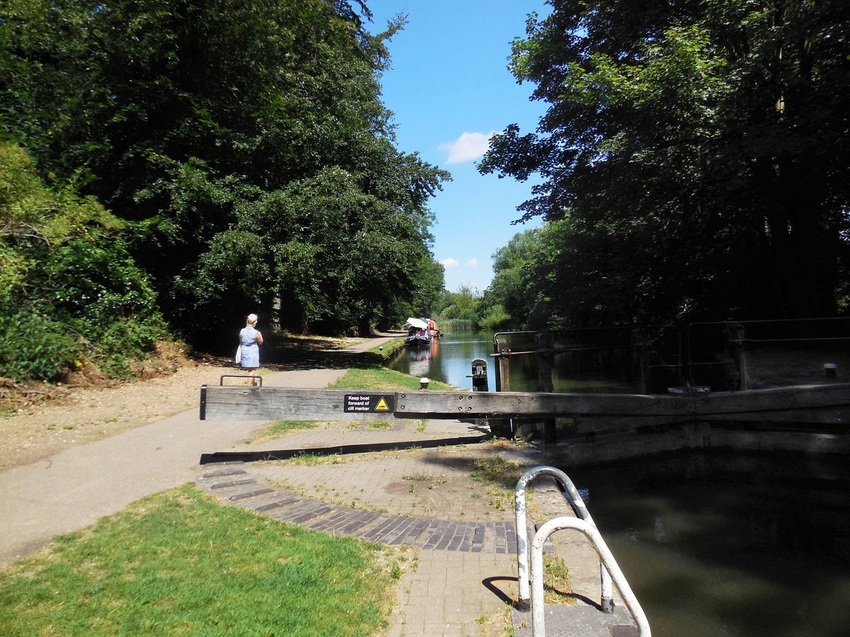 retired_tom's tweet photo. My photos from #July 2018
#CanalRiverTrust #GrandUnionCanal #CassioburyPark #Watford #HuntonBridge #FloatingTowpath #Lock #Bridge #Narrowboat #Reflections
#Canals & #Waterways can provide #Peace & #calm for your own #Wellbeing #Lifesbetterbywater #KeepCanalsAlive https://t.co/hjzTG4Uc2F