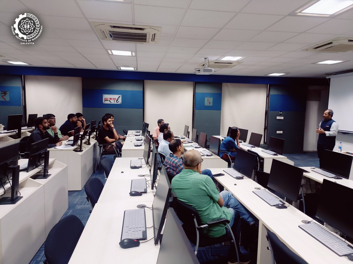 IIM_Calcutta's tweet image. A fantastic opportunity to engage and host Mr. Tirthankar Patnaik, Chief Economist of National Stock Exchange (NSE), and his team on July 24, 2025, at the FRTL Classroom. They led a rich discussion on the NSE Research Initiative and shared valuable insights.