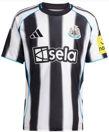 AFCFixtureNews's tweet image. The Arsenal will once again be playing in our new away kit for Sundays pre-season friendly against Newcastle United in Singapore.
Newcastle United will be playing in their home kit.