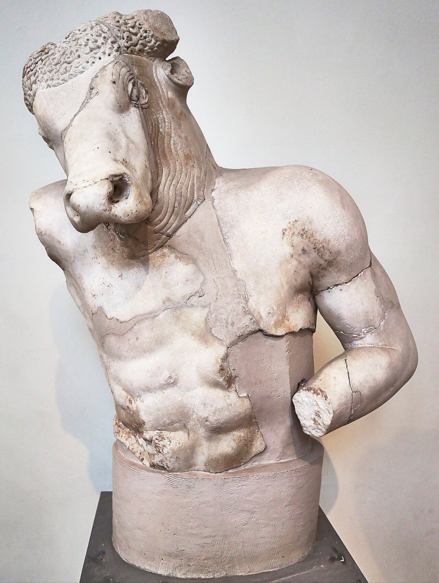 Adalet duygusunu kaybeden bir devlet adamı, kendi eliyle kurduğu labirentin çıkışını bulamaz. Erdoğan'ın içinde bulunduğu durum, bir labirentin içinde dönüp duran Minotor gibi, artık ne dışarı çıkabilir, ne de içeride huzur bulabilir.