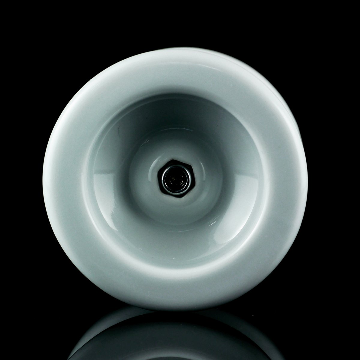 SPINGEAR's tweet image. 📢✅陶磁器ヨーヨー高円寺店舗にて展示のお知らせ
7月26日(土曜)〜
海外ブランドSAN FRANTOKYOがYAGI、YAGI YO-YO TEAMと、そして長崎県の伝統工芸品である波佐見焼の老舗「マルヒロ」と共に仕上げた、前代未聞の“陶磁器製ヨーヨー”限定50個をリリースしました。…