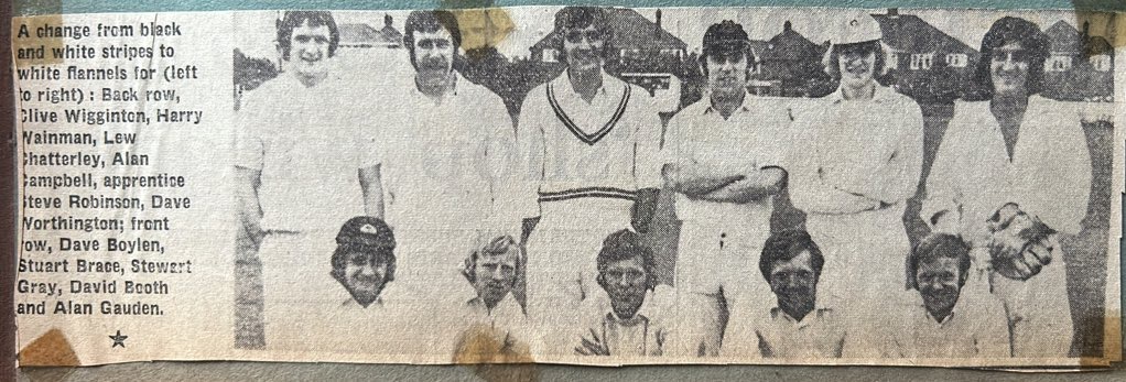 onthisGTFCday's tweet image. 25th July 1972 - Grimsby Town's promoted heroes swap their football kit for cricket whites, but are all out for 69 against a Cleethorpes XI at Cleethorpes Cricket Club. Allan Gauden top scoring for the Mariners with 22, Swain taking 5-25 for the hosts. #GTFC