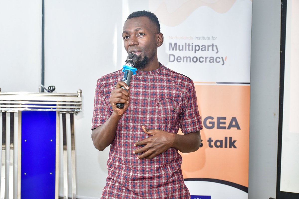 NimdUganda's tweet image. Day 2 of the media training is a practical session, focusing on fact-checking and response tools for disinformation. This includes methods for verifying images, videos, and claims, as well as utilizing local fact-checkers.
#Tuongea #LetPeaceLeadUG