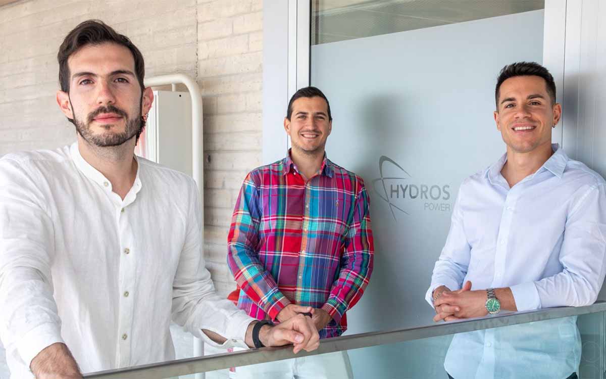 Economía 3 (@economia_3) on Twitter photo #STARTUPS | Hydros Power, nacida en la <a href="/UA_Universidad/">Universidad de Alicante UA</a>, ha abierto al público la segunda fase de su ronda de financiación a través de la plataforma <a href="/Startupxplore/">Startupxplore</a>, tras obtener un apoyo inicial de 220.000 € de EIT Urban Mobility
economia3.com/2025/07/24/701… #STARTUPS | Hydros Power, nacida en la <a href="/UA_Universidad/">Universidad de Alicante UA</a>, ha abierto al público la segunda fase de su ronda de financiación a través de la plataforma <a href="/Startupxplore/">Startupxplore</a>, tras obtener un apoyo inicial de 220.000 € de EIT Urban Mobility
economia3.com/2025/07/24/701…