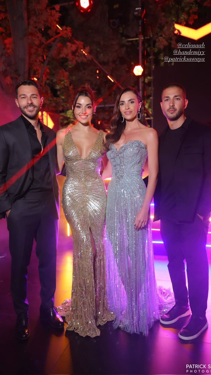 portalhandebr's tweet image. 📲 | A noiva Zein Qutami postou uma foto com Hande, Hakan Sabanci e Celio Saab no after party do casamento. 💜

• #HandeErçel •