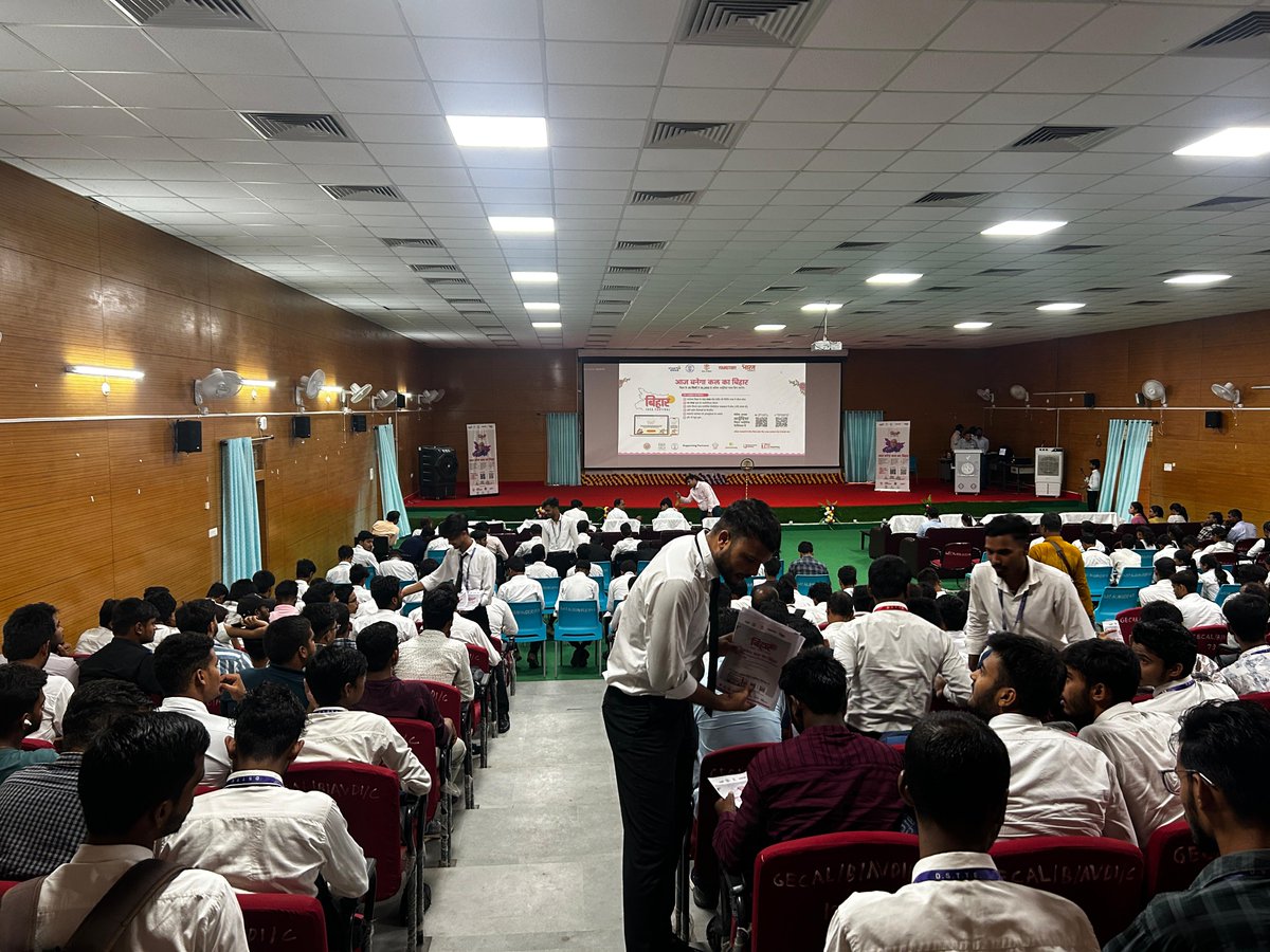 startup_bihar's tweet image. 🚀 Bihar Idea Festival 2025 | Event | Arwal District
Today’s Bihar Idea Festival 2025 event in Arwal witnessed incredible energy and enthusiasm among aspiring youth!
The event spotlighted innovation, startup journeys, mentorship, and seed funding opportunities.
🌟 Brimming with…