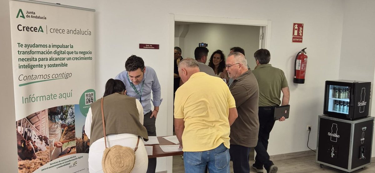 @CreceA_Andalucia (@crecea_and) on Twitter photo 🐄 Hoy en Pozoblanco celebramos con @COVAP un taller sobre ciberseguridad y sostenibilidad en el vacuno de leche.
🌱 Objetivo: ayudar al sector a ser más eficiente, rentable y seguro digitalmente ante los retos actuales.
🤝 Organiza: <a href="/AgriculturAnd/">Consejería AgriPesca</a>, <a href="/AgapaAndalucia/">Agencia de Gestión Agraria y Pesquera de Andalucía</a> y #CreceA. 🐄 Hoy en Pozoblanco celebramos con @COVAP un taller sobre ciberseguridad y sostenibilidad en el vacuno de leche.
🌱 Objetivo: ayudar al sector a ser más eficiente, rentable y seguro digitalmente ante los retos actuales.
🤝 Organiza: <a href="/AgriculturAnd/">Consejería AgriPesca</a>, <a href="/AgapaAndalucia/">Agencia de Gestión Agraria y Pesquera de Andalucía</a> y #CreceA.