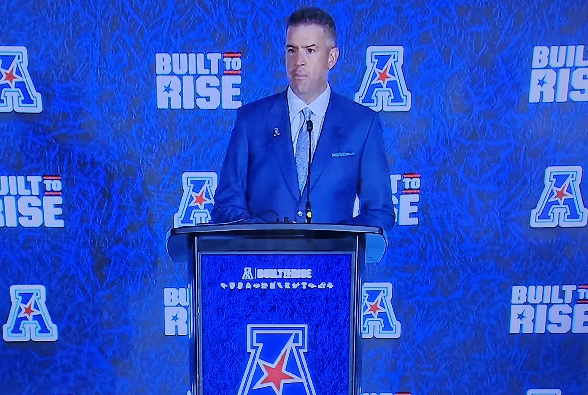 FAU_Owls_Nest's tweet image. The @American_Conf Commissioner @Tim_Pernetti takes the stage to open Day 2 and the broadcast portion of the League's 2025 Football Kickoff. 🏈