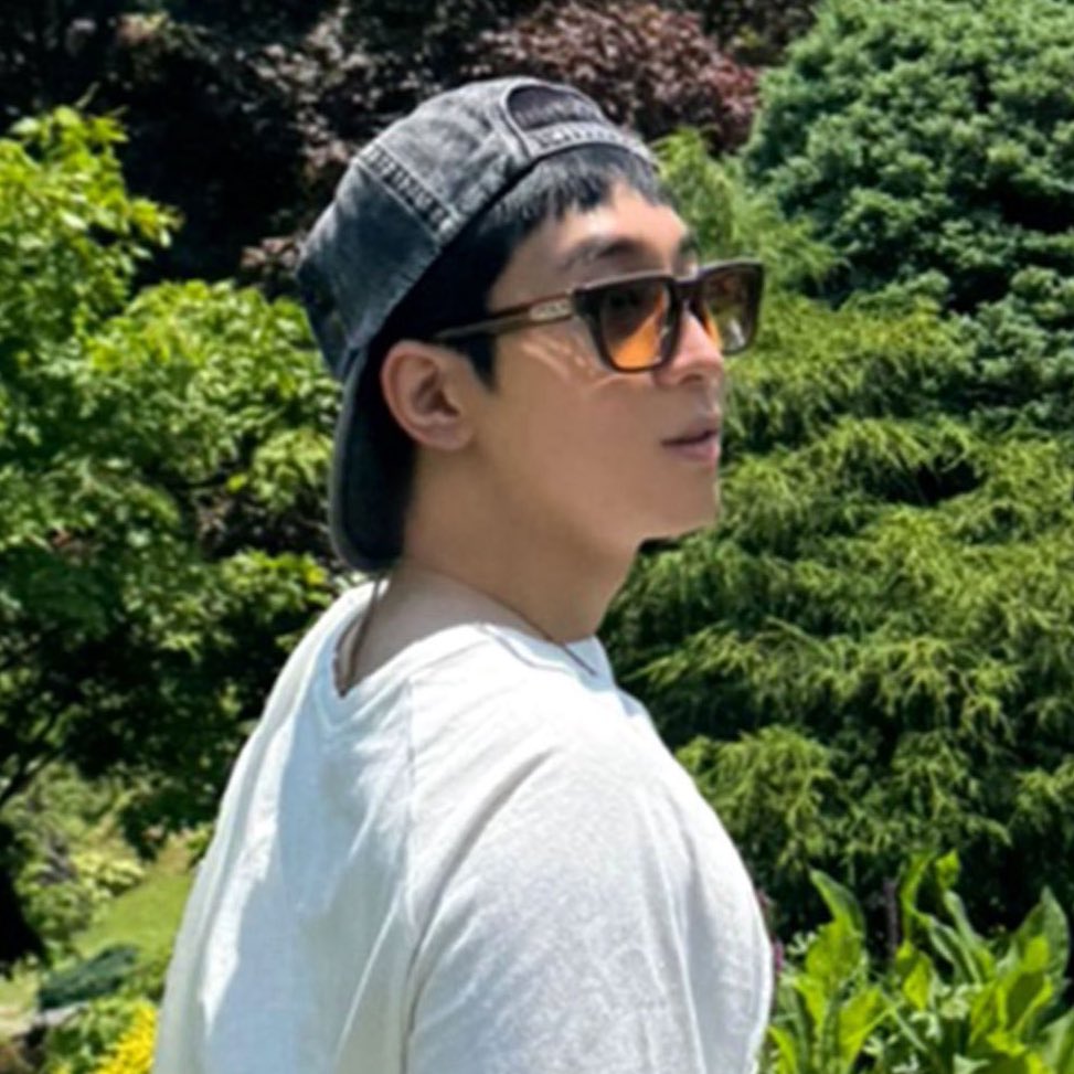 acewonuu's tweet image. wonwoo’s hair grew 2cm longer