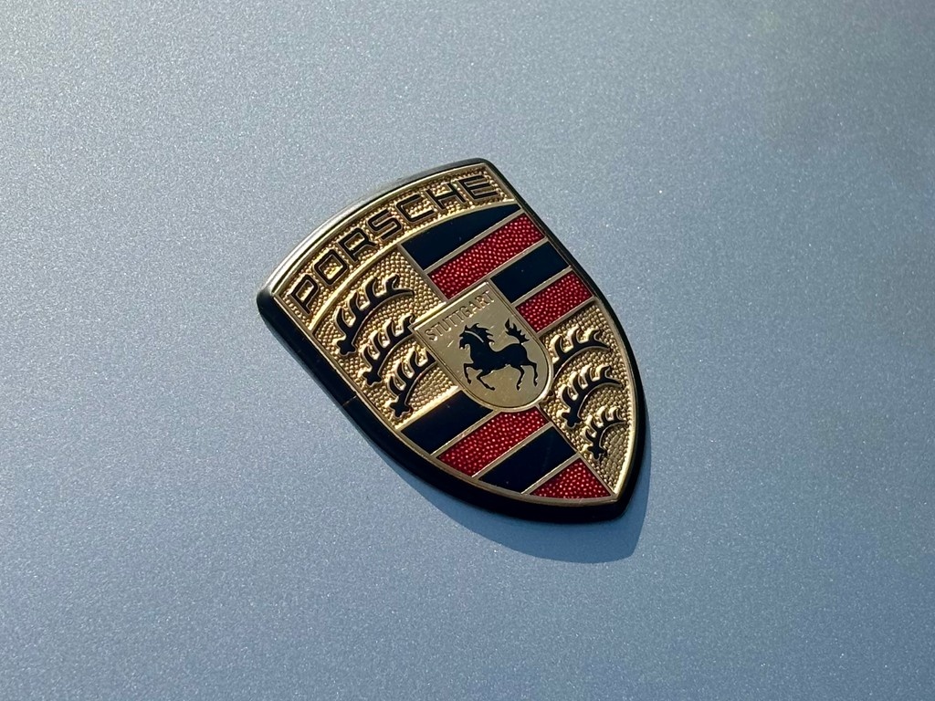 TheRanmoreGroup's tweet photo. Another truly cherished car has just arrived with us. Keep an eye on our website, details to follow soon.
#porsche #987 #boxster #modernclassic #stuttgart #sportscar #rwd #midengined #cherishedcars https://t.co/1SQIDAomQj