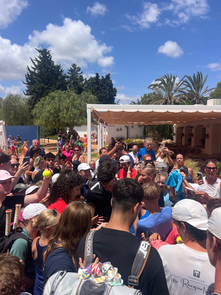 gerebit0's tweet image. ‘Alcarazmania’ en La Manga Club.