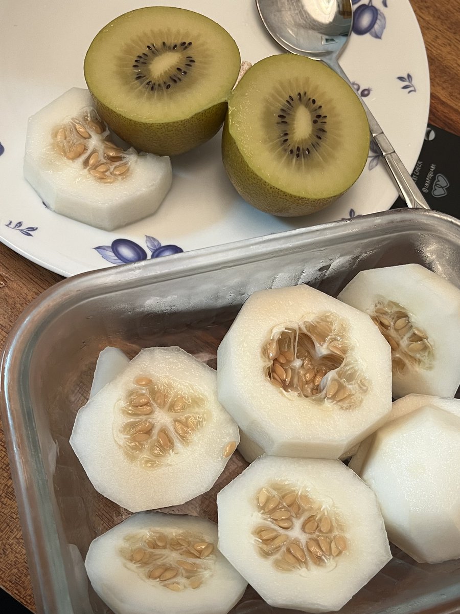 ppilu9's tweet image. 우리집은 유명한 과일애호가 집단임