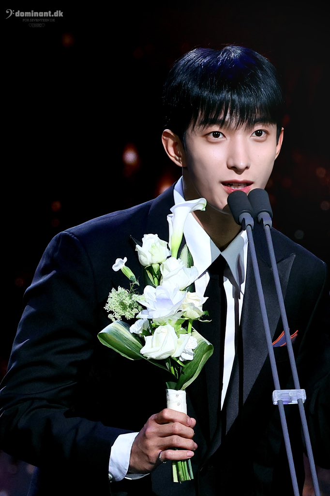 screaamcheese's tweet image. Congratulations #LeeSeokmin on winning Best New Actor at the #62ndBaeksangArtsAwards, tvN drama &lt;#CrashDownThunderBangBang&gt;🏆