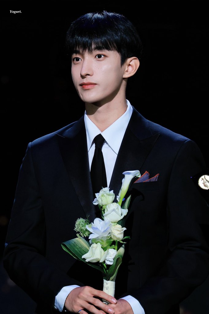 screaamcheese's tweet image. Congratulations #LeeSeokmin on winning Best New Actor at the #62ndBaeksangArtsAwards, tvN drama &lt;#CrashDownThunderBangBang&gt;🏆