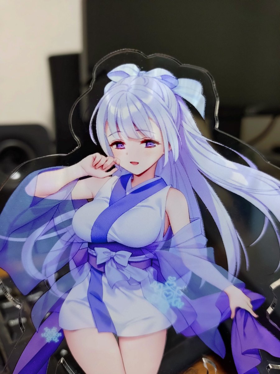 flat2105's tweet image. 仕事から帰ってきたら露田米せんせーのサヤちゃんのアクスタが届いてた!カワイイヤッター(*´∀`)
…3枚目は自作したアイリアちゃんのアクキーと一緒に(笑)