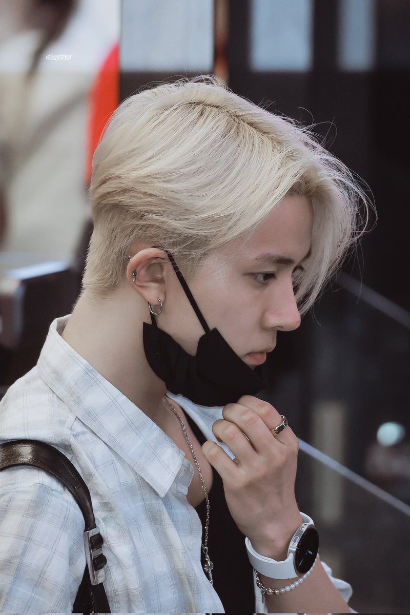 deepblue__hs's tweet image. 250725 GMP
๐ค
#ํฌ์น #HEESEUNG #์ํ์ดํ #ENHYPEN
