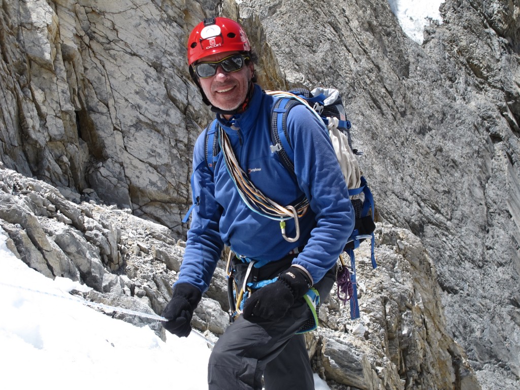 FEEC_cat's tweet image. 🎂🏔️ Avui fa 8 anys que @OscarCadiach entrava a l'Olimp de l'alpinisme mundial.
El 27 de juliol de 2017 Cadiach aconseguia fer cim al Broad Peak i completava els 14 vuitmils sense oxigen, primer català en assolir aquesta fita.
🔗tuit.cat/8cY5c
#sentlamuntanya…