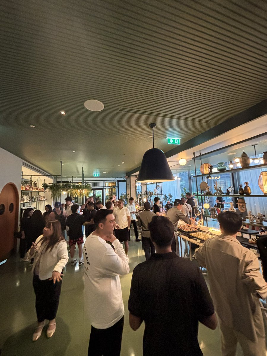Scallop_io's tweet image. 🇹🇭 Scallop has landed at Sui Connect Bangkok!

Chill vibes, good food and limited Scallop merch up for grabs!

If you’re in the area, drop by and say hi!